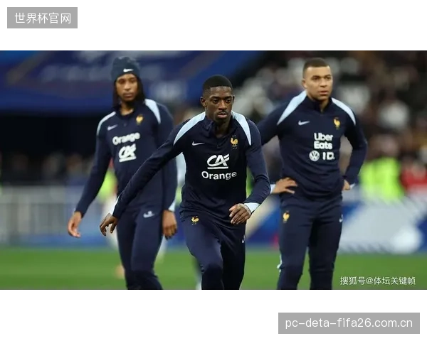 法国队轮换阵容暴露防守默契不足,德尚在世界杯前需解决替补球员状态问题。 法国队轮换阵容暴露防守默契不足,德尚在世界杯前需解决替补球员状态问题。